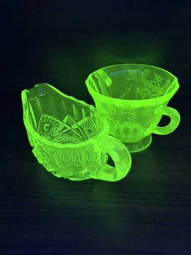 Green Uranium Creamer & Sugar Set 2pc Vintage Glows Bright 1930’s Depression Era