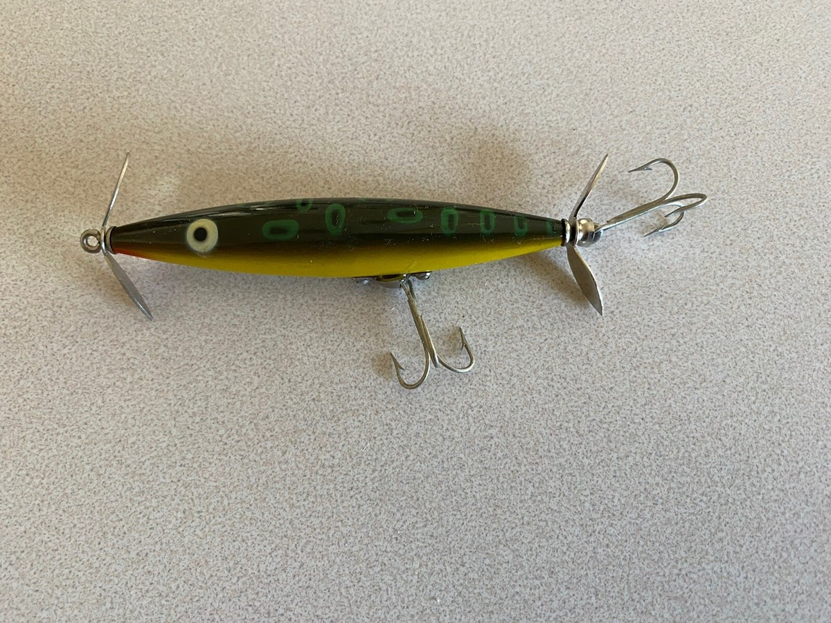 RARE Vintage HEDDON DYING FLUTTER FISH LURE Bull Frog RARE Vintage HEDDON DYING FLUTTER FISH LURE Bull Frog