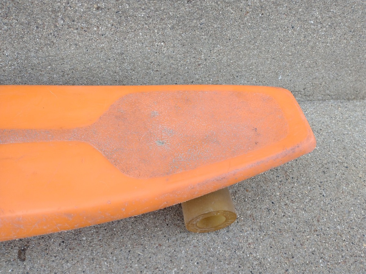 VINTAGE SPORT FUN INC Skateboard ORANGE Original SFI Wheels/TRUCKS