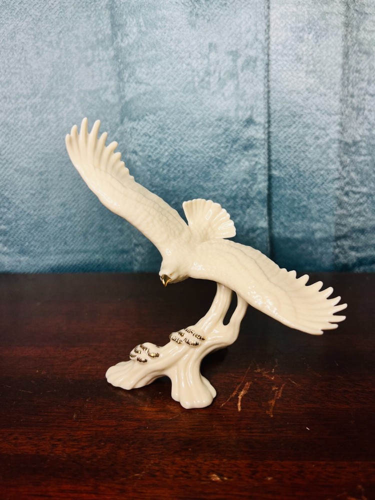 Lenox Eagle on Wood Branch