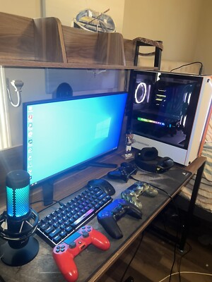CyberPowerPC , Alienware 240hz Monitor , 4 Controllers All Working , Headset Kb
