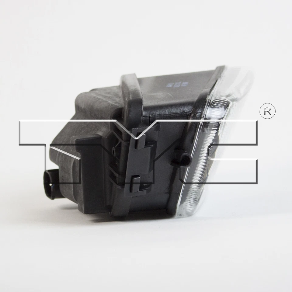 For 1997-2000 BMW 528i Fog Light Assembly Right TYC 1997 1998 1999 2000 - Image 3 of 4