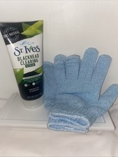 St. Ives Blackhead Clearing Face Scrub With Exfoliating Gloves New