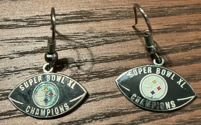 Pittsburgh Steelers Super Bowl XL Champions Earrings Black Silver NFL Football