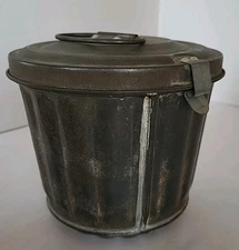 Vintage Primative Farmhouse Decoe Tinwatecake Pudding Jello Mold Rustic W/ Lid