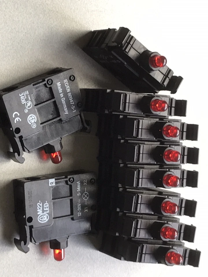 10 x elemento LED Moeller, anteriore, rosso M22-LED-R - Immagine 3 di 3