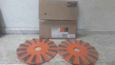 Scotch-Brite 3000-18 2 Pk 18 In Disc Diameter 600 Max RPM Polishing Abrasive Pad