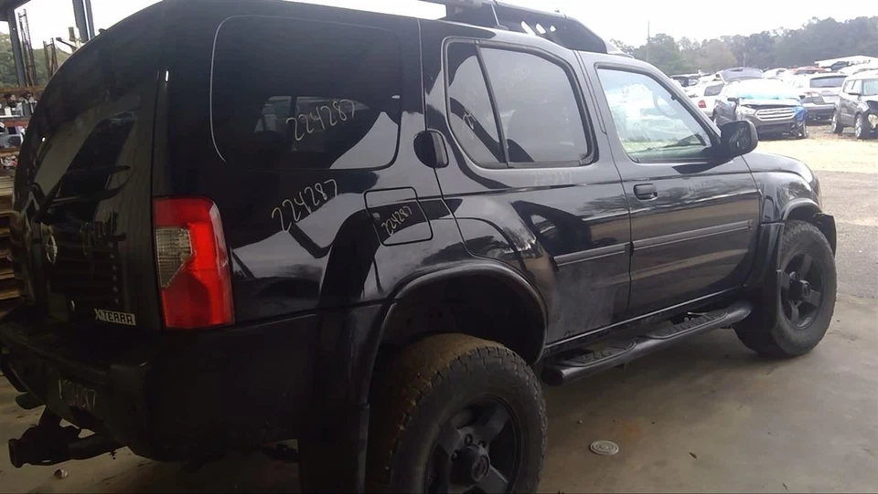 (LOCAL PICKUP ONLY) Rear Bumper Fits 00-04 XTERRA 1199992 - Image 3 of 4