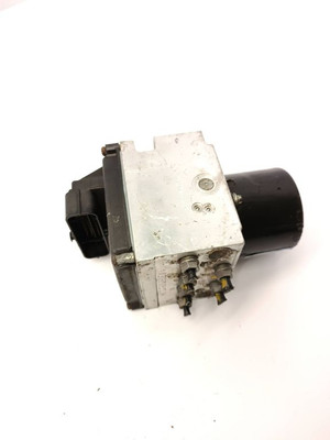 Volkswagen Passat B6 2006 ABS Pumpe 3C0614109C 103kW ARB24459 HC71720125DEJ