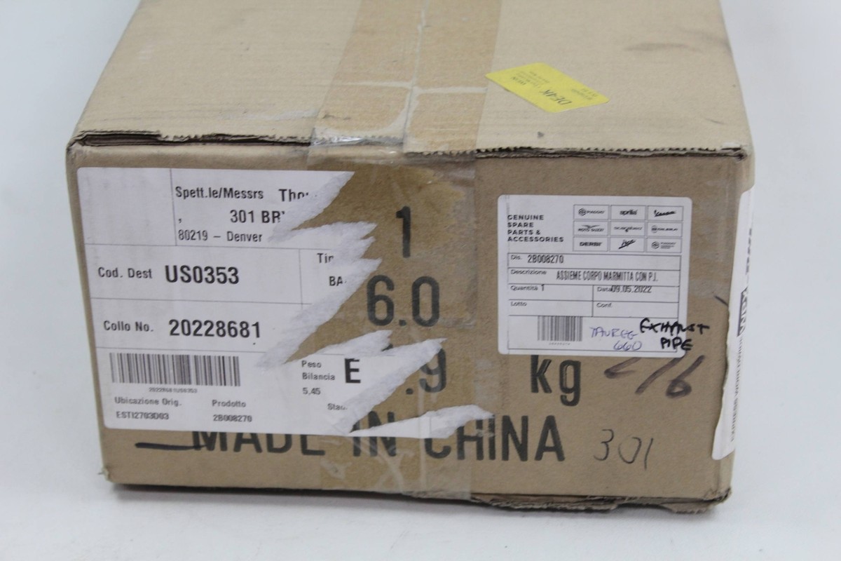 メイ Aprilia Tuareg 660 OEM Slipon Exhaust Can Muffler Pipe NEW