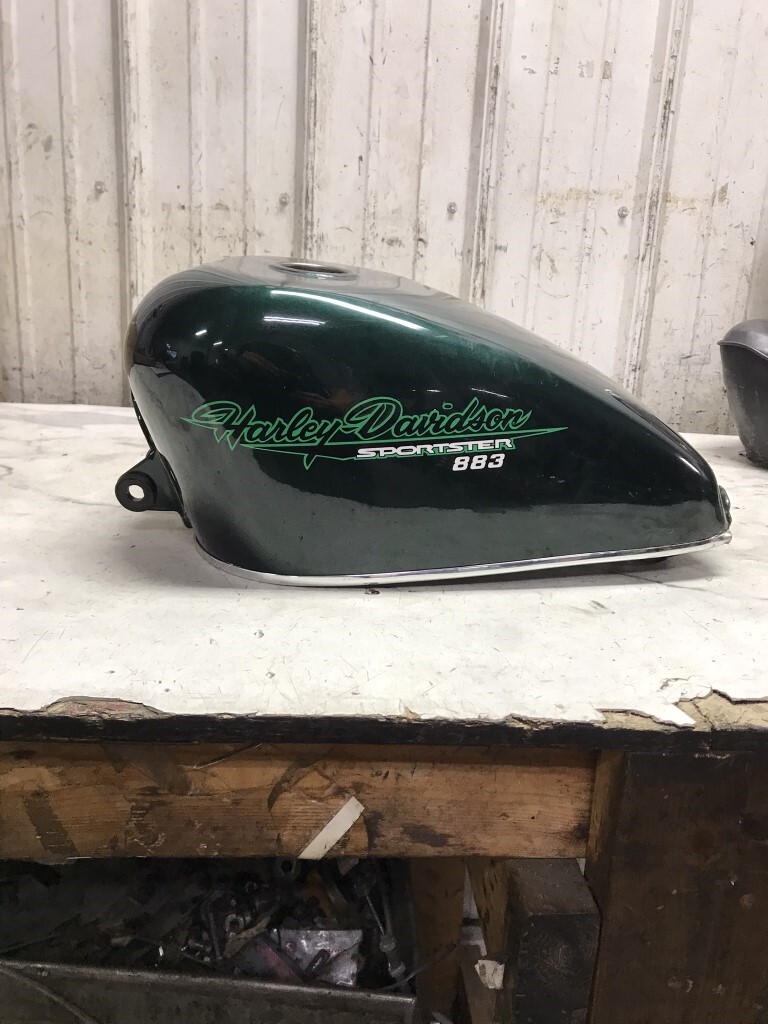 96 Harley XL883 XL 883 Sportster Hugger Gas Fuel Petrol Tank