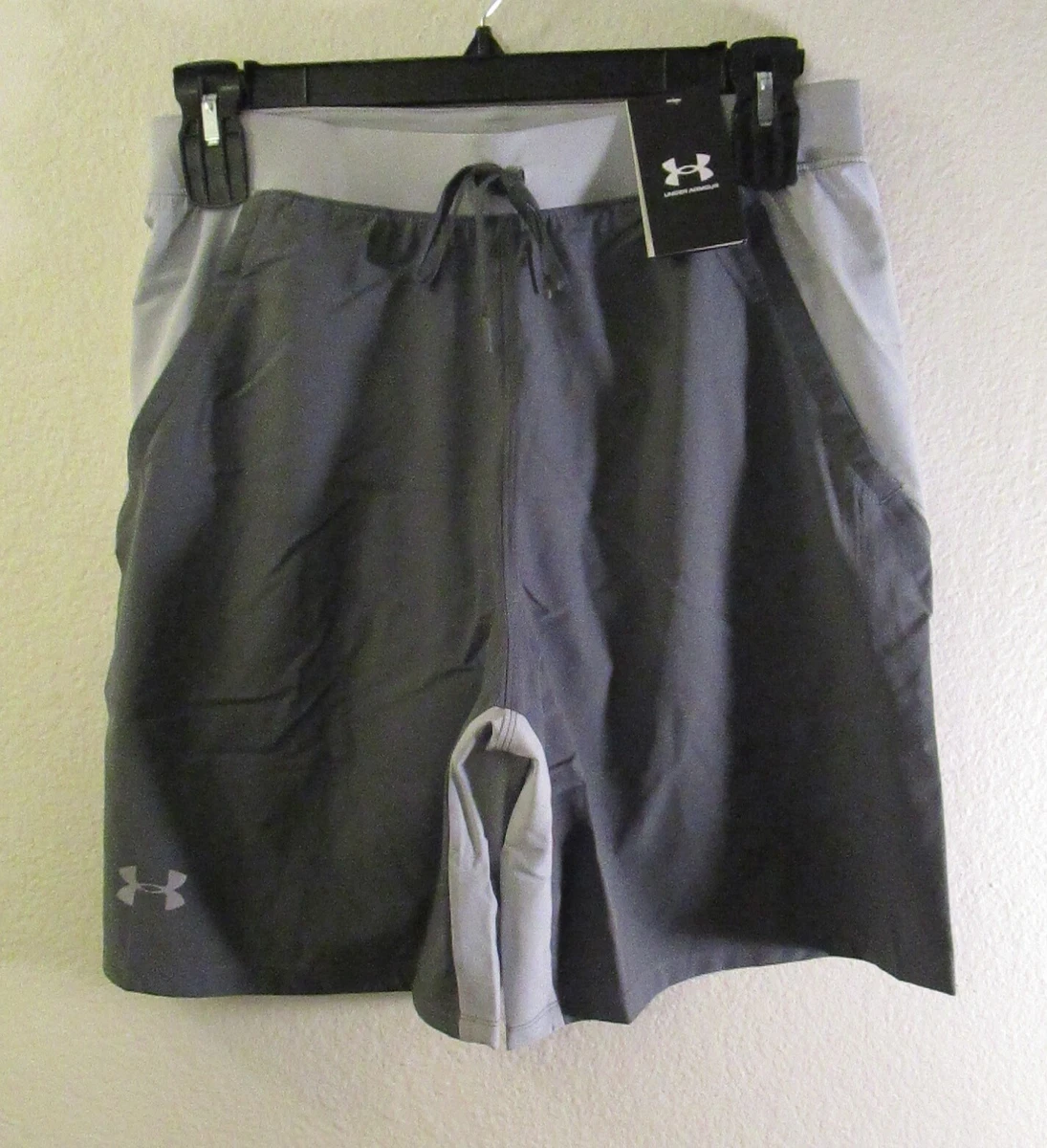 NWT Under Armour Mens UA Speedpocket 9 Shorts L Dark Grey/Reflective  MSRP$50