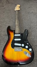 SQUIER Affinity Series Stratocaster imballaggio sicuro!