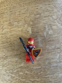 LEGO 8823 Knight's Kingdom Mistlands Tower 90% Complete w/ ALL MINIFIGS