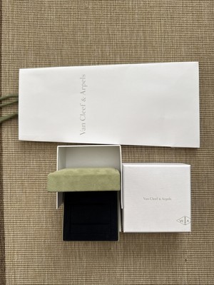 VCA Van Cleef & Arpels Suede ring earrings Box + Outer Box + Bag- New