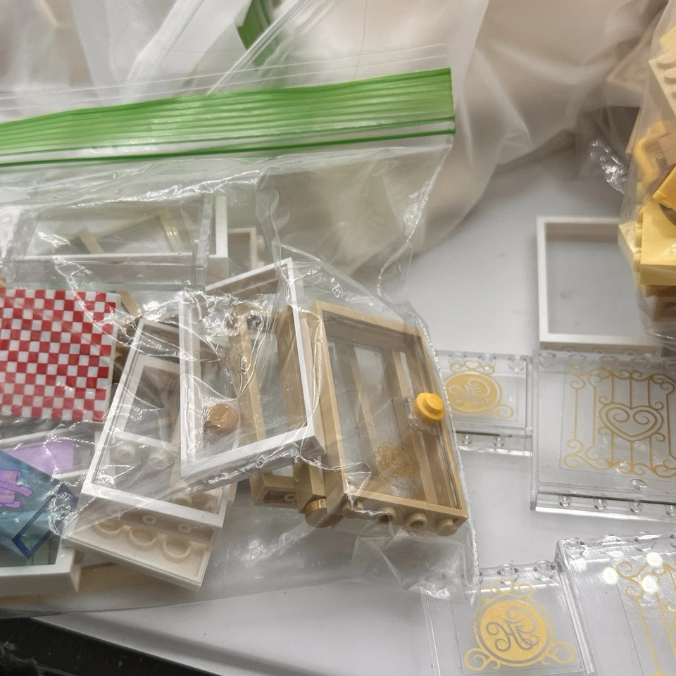 LEGO Friends Castillo Disney Lote a Granel 6 libras Arcos Ventanas Puertas Dorado Rosa Púrpura Foto 2 de 4