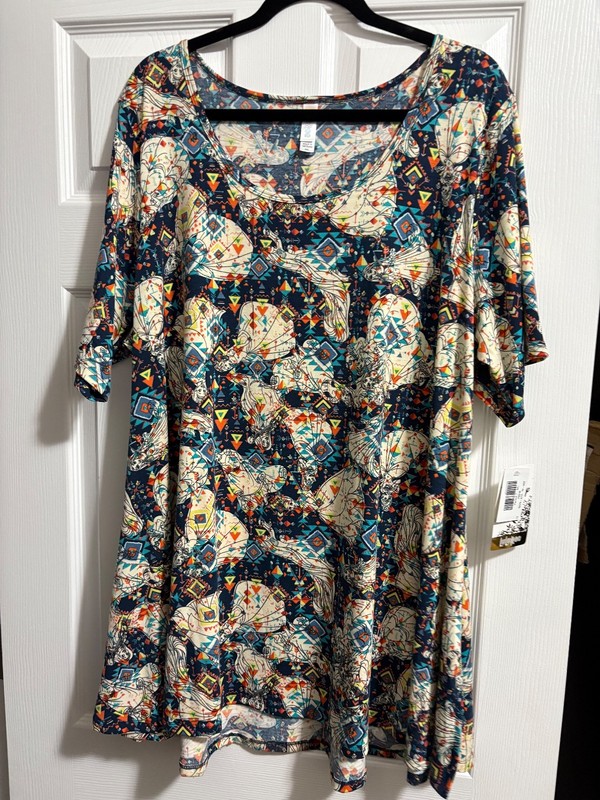 LuLaRoe Womens 3XL Disney Perfect T Shirt Top Short Sleeve Tangled Rapunzel