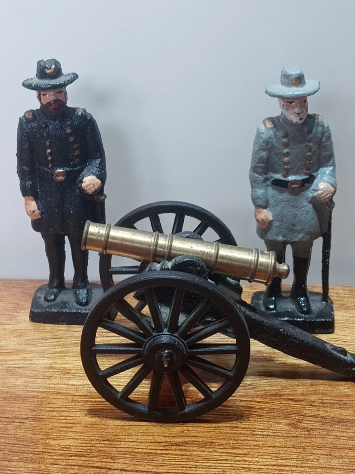Vintage Pre-1970 Cast Iron Civil War Generals Lee and Grant 3" Figures & Cannon - image 3 of 4