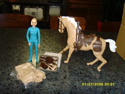 Vintage RARE 1960s Jane West doll, thunderbolt horse and accesso!!!!