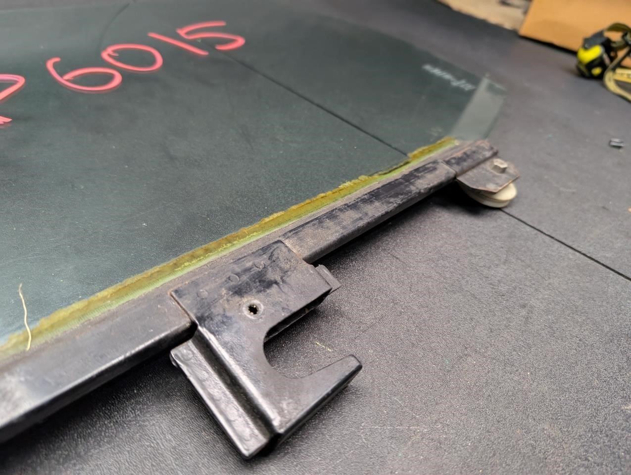Rolls-Royce Silver Spirit 1983-1988 Front Left Door glass