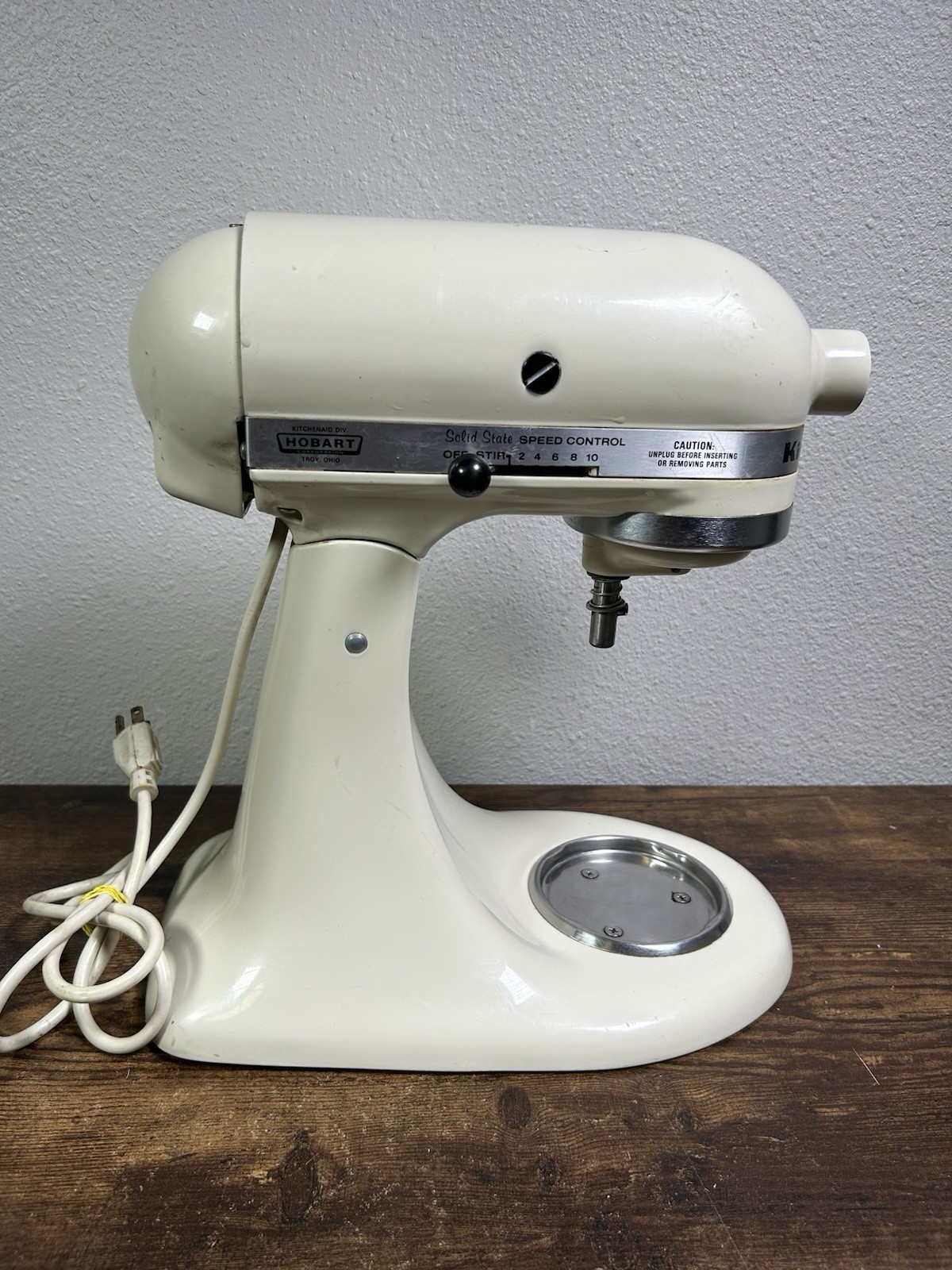 KitchenAid K45SS 4.5 Qt Tilt-Head Stand Mixer in Classic White-image