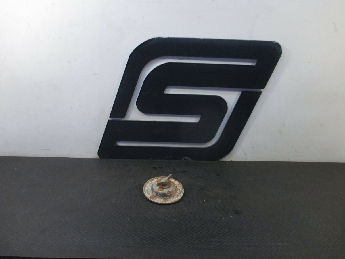 1994 Mitsubishi 3000GT Spare Tire Hold Down