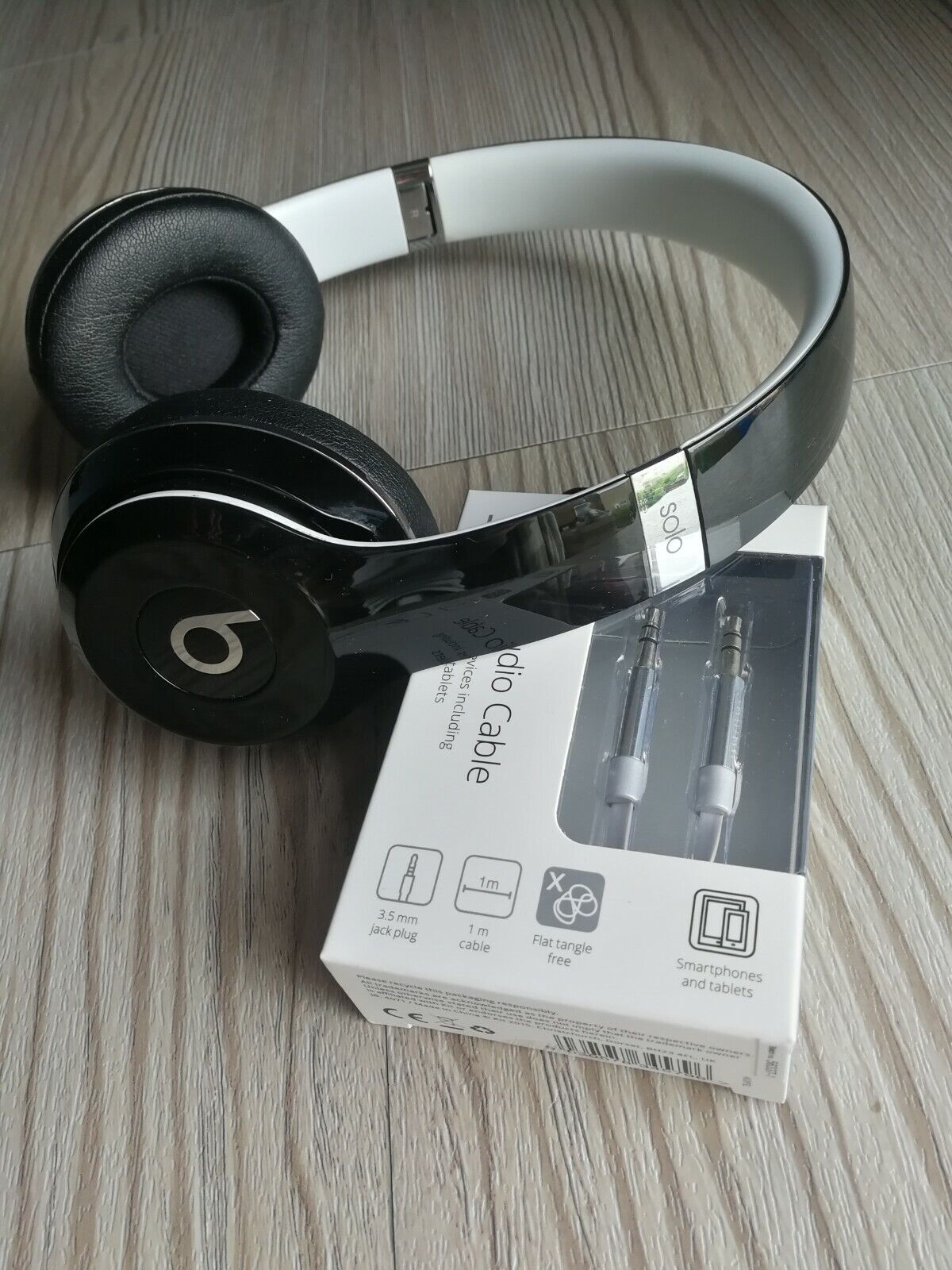 beats headphones model b0518