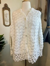 Vintage 70s White Crochet Handmade Knit Cape Poncho Cottagecore Boho Woodstock