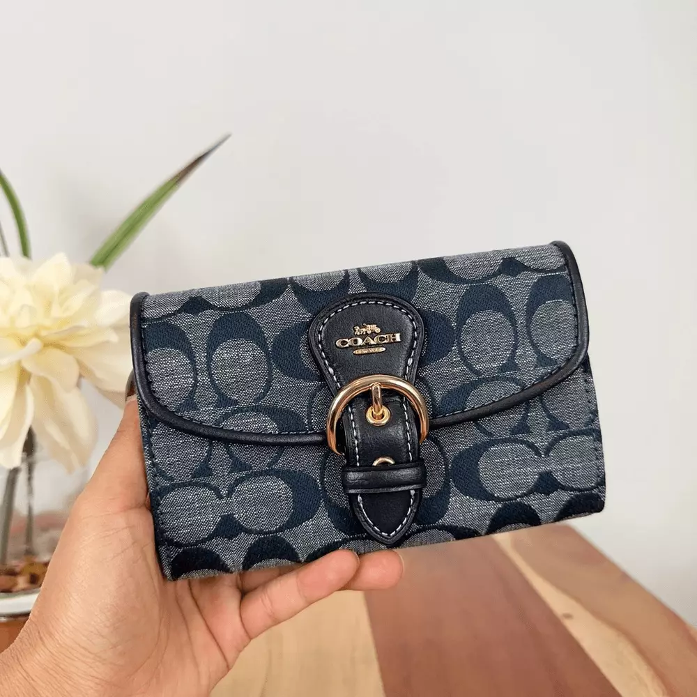 Coach chambray best sale wallet