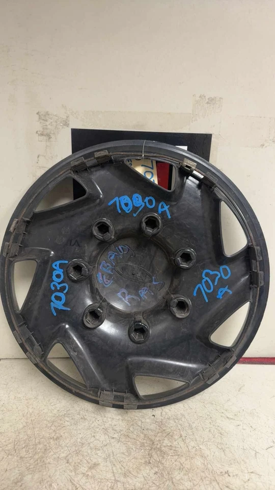 JUEGO DE 4 CUBIERTAS DE RUEDA FORD VAN E250 97-14 sin tapa ctr brillante y anillo de salida Foto 3 de 4