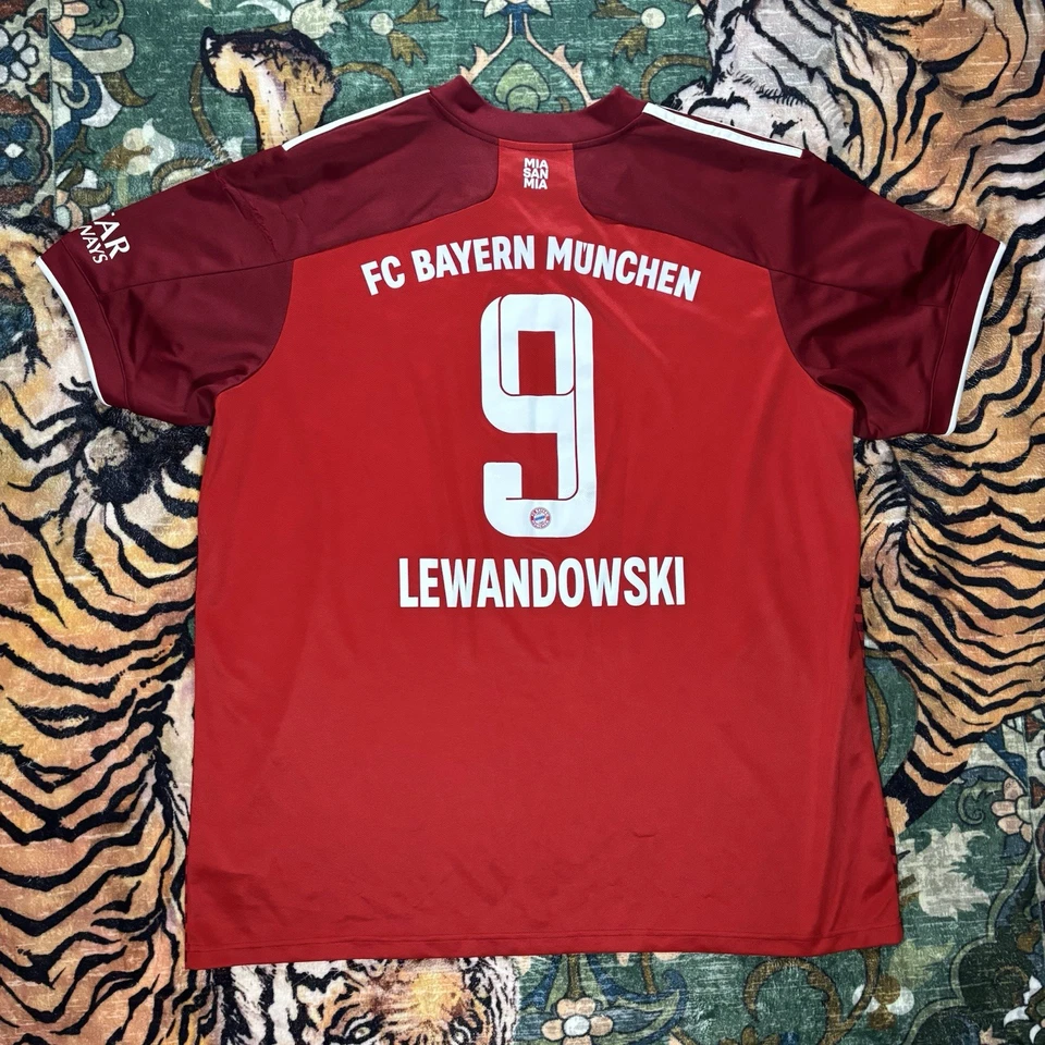 Camisa Adidas FC Bayern Munich 2020/2021 Home Lewandowski #9 XXL vermelha * - Imagem 2 de 4