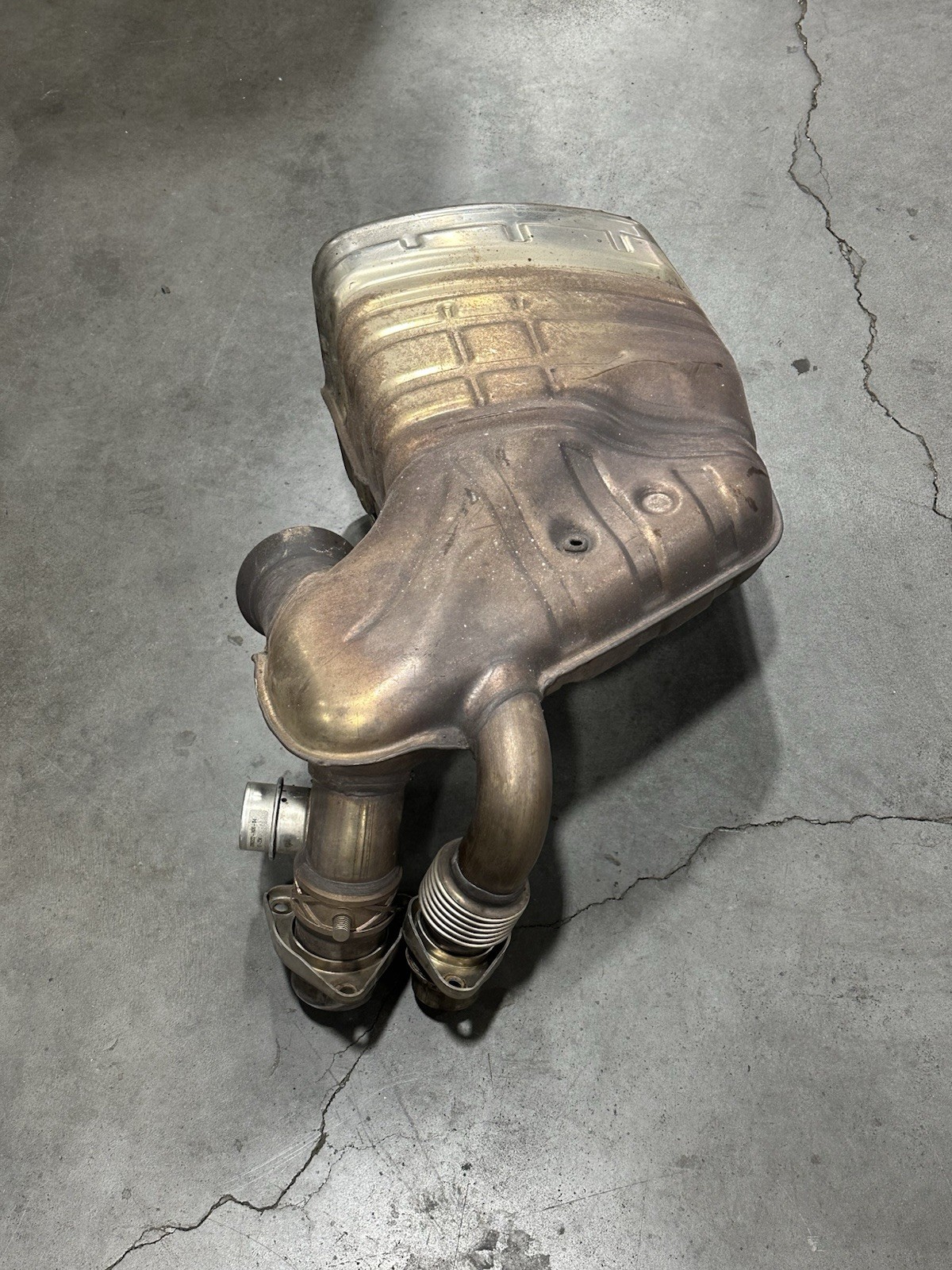 Porsche 911 GT3 Left Muffler