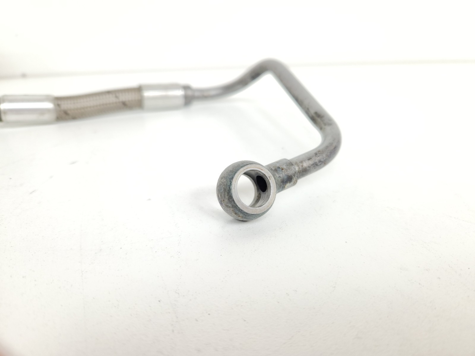 2015-2017 MCLAREN 675LT RIGHT OIL DELIVERY LINE 13F0756CP OEM