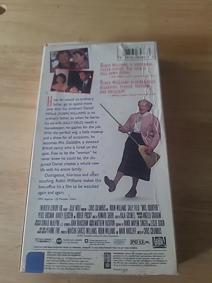 Mrs. Doubtfire VHS 1994 Video Tape Robin Williams Classic Comedy VTG 90s Movie - Image 2 of 4