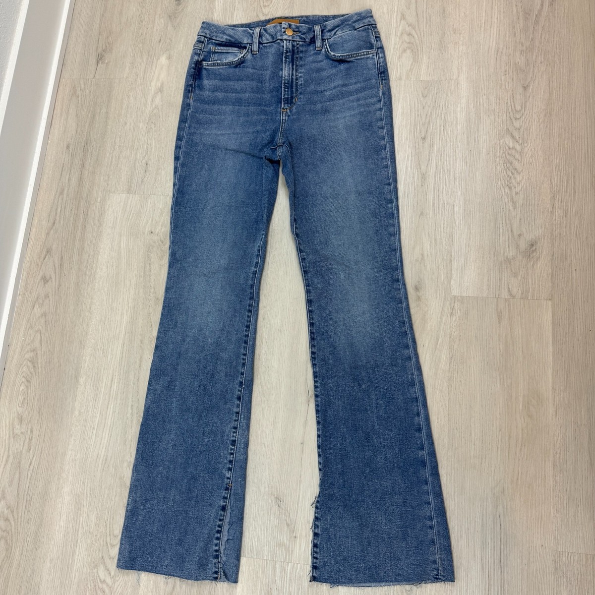 Joes Jeans Hi Honey High Rise Curvy Bootcut Size 31 Medium Wash