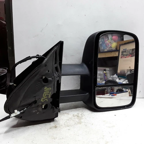 07 08 Chevy Silverado GMC Sierra right door mirror with signal OEM damaged 7 wir