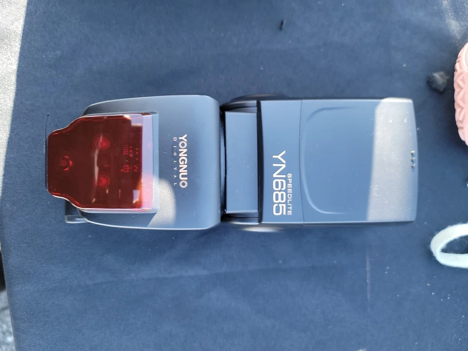 YONGNUO Speedlite YN-560-III Shoe Mount Flash for Canon - Image 2 of 4