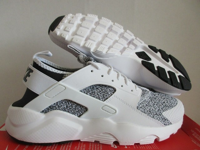 nike air huarache ultra se white