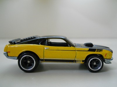 hot wheels 70 mustang mach 1