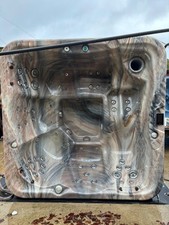 Wellis Hot Tub FREE DELIVERY