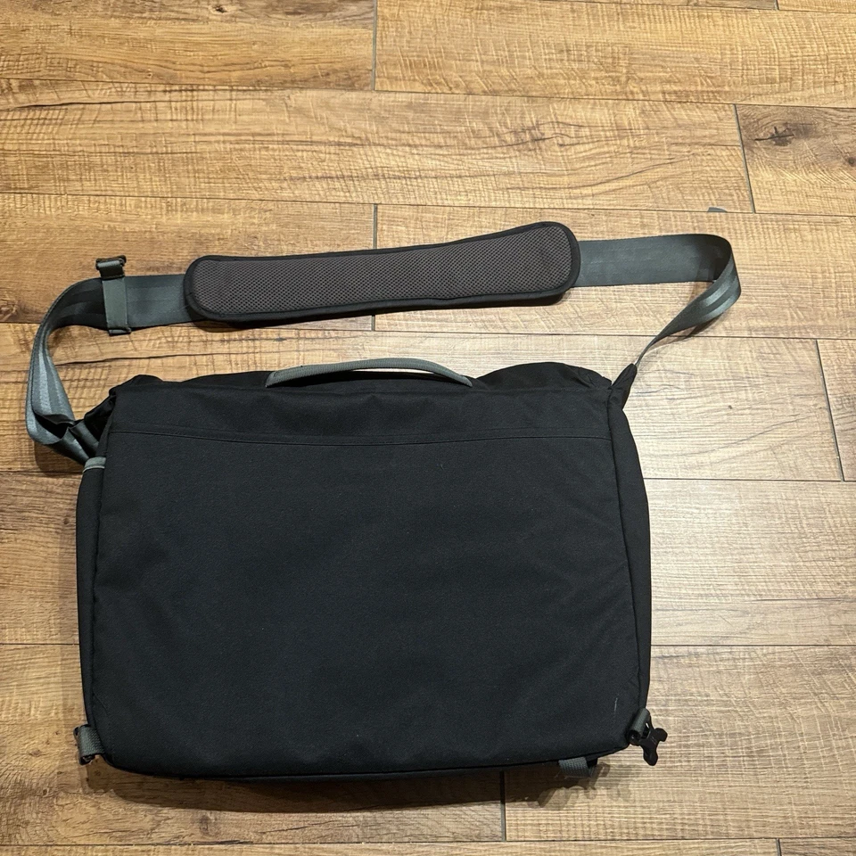 Patagonia Messenger Bag Laptop Reflective Green/Black Go Custom Embroidered - Image 2 of 4