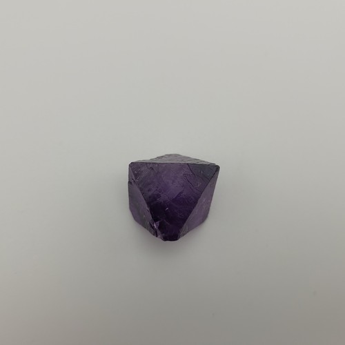 Cristallo di fluorite 16 g 3,0 cm grotta nella roccia Illinois ottaedro Hardin County IL - Foto 10 di 12