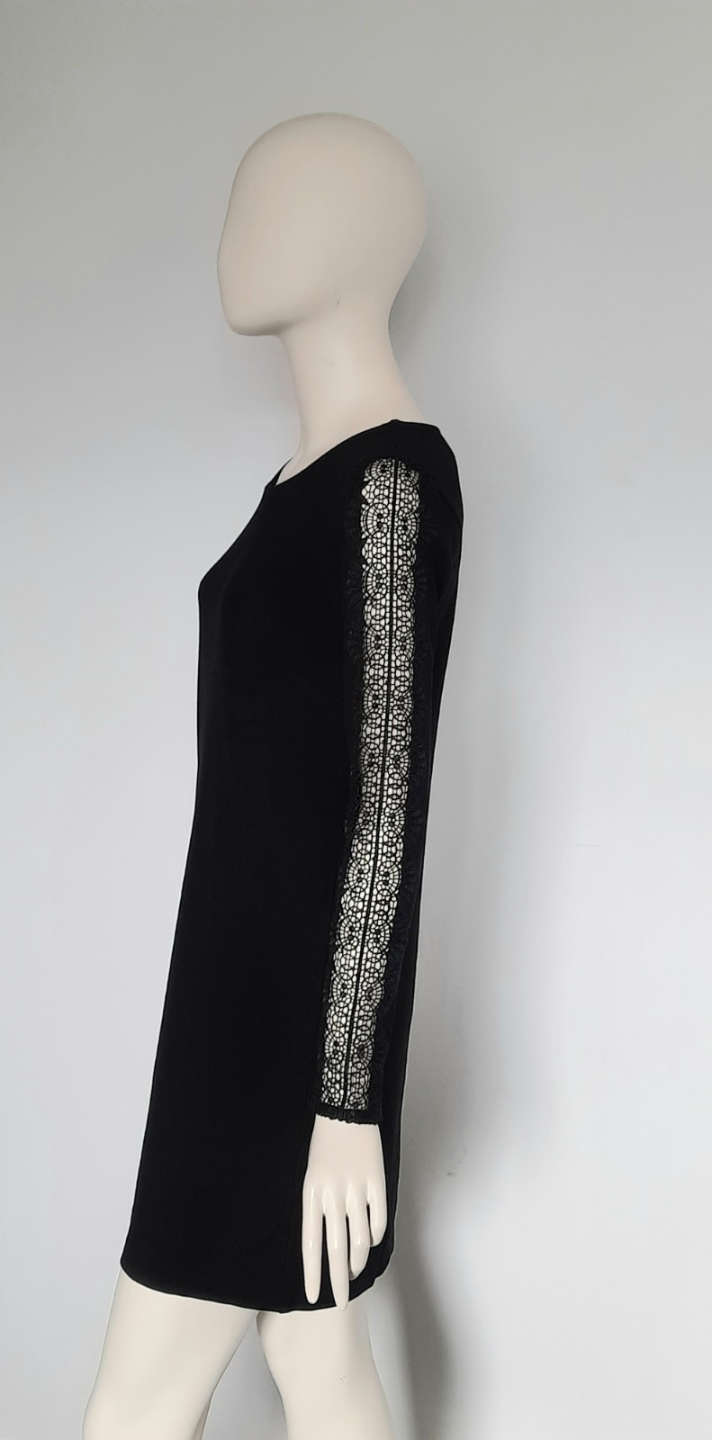 Tahari Size XS Black Jeresy Stretch Long Sleeve Shift Dress Lace Accent