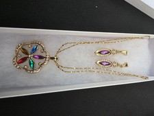 Conjunto de Pendientes Collar Colgante Flor Cristal Multicolor Esika Tono Dorado