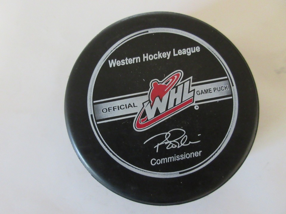 Kelowna Rocketa Wesstern Hockey League Game Puck EBay kelowna-rocketa-wesstern-hockey-league-game-puck-ebay