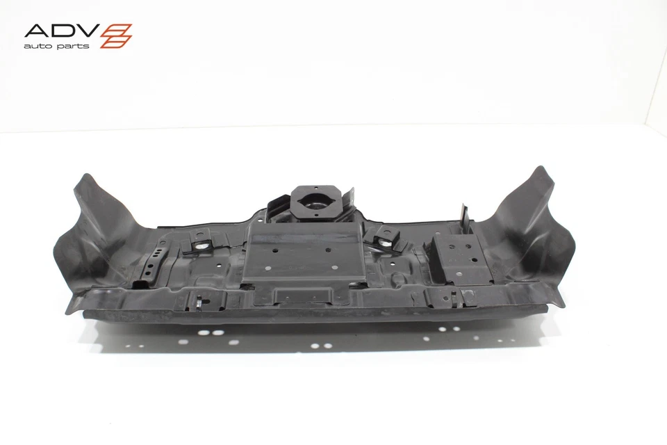 Toyota 4runner 2010-2024 bajo motor soporte delantero protector contra salpicaduras OEM Foto 3 de 4