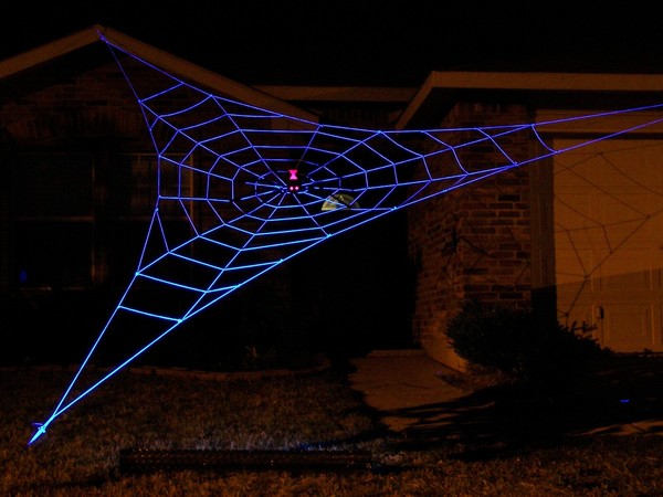 Cuerda gigante de 25 pies telaraña brillante UV brillo exterior Halloween casa utilería