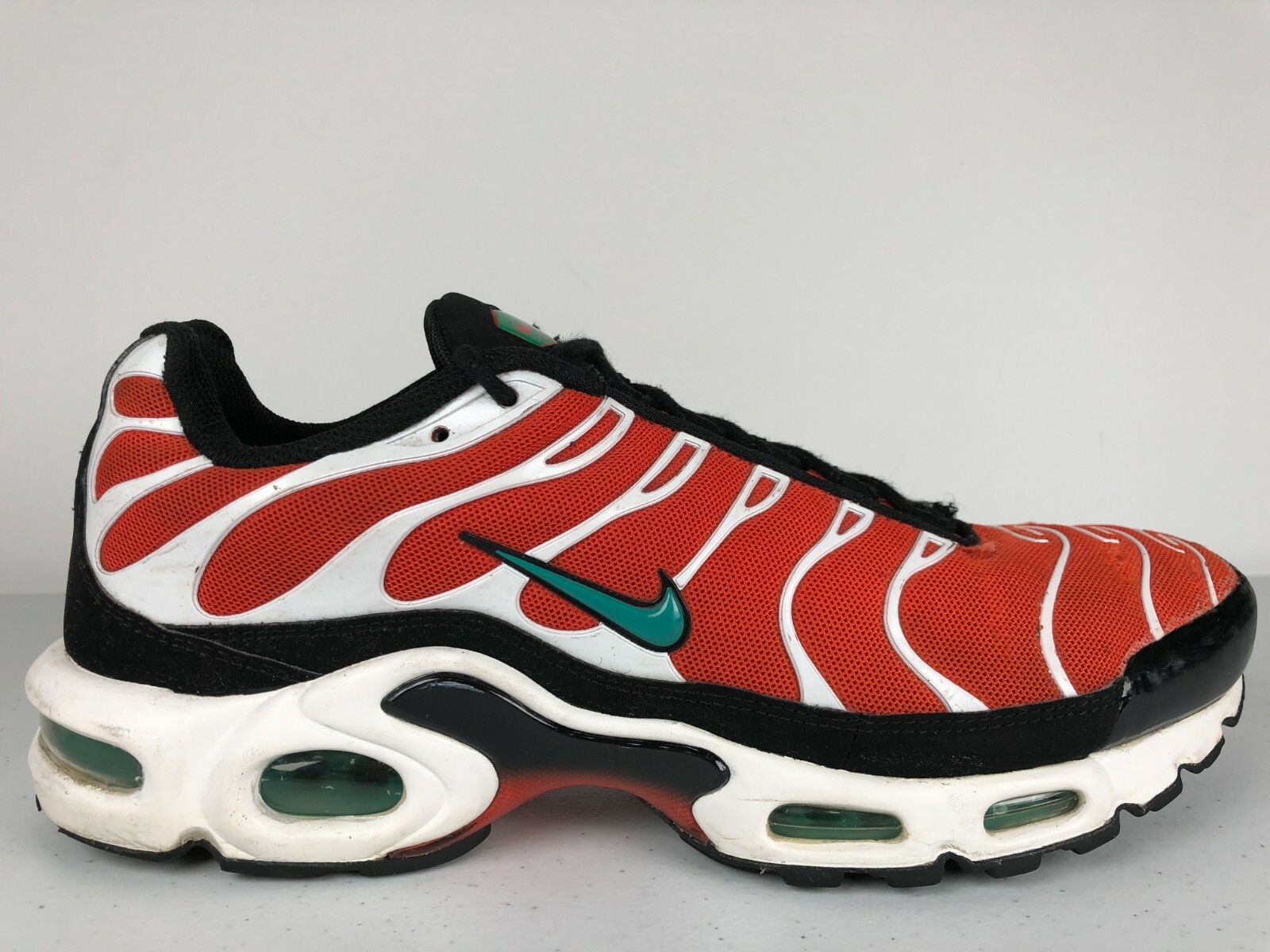 nike tn green and orange