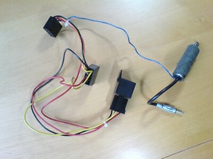 Autoradioadapter für VW Modelle ab 05.98 mit Zündlogik