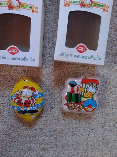 Garfield Tin Christmas Ornament PAWS 2001 Dairy Queen 4” Lot Of 2 - Picture 5 of 6